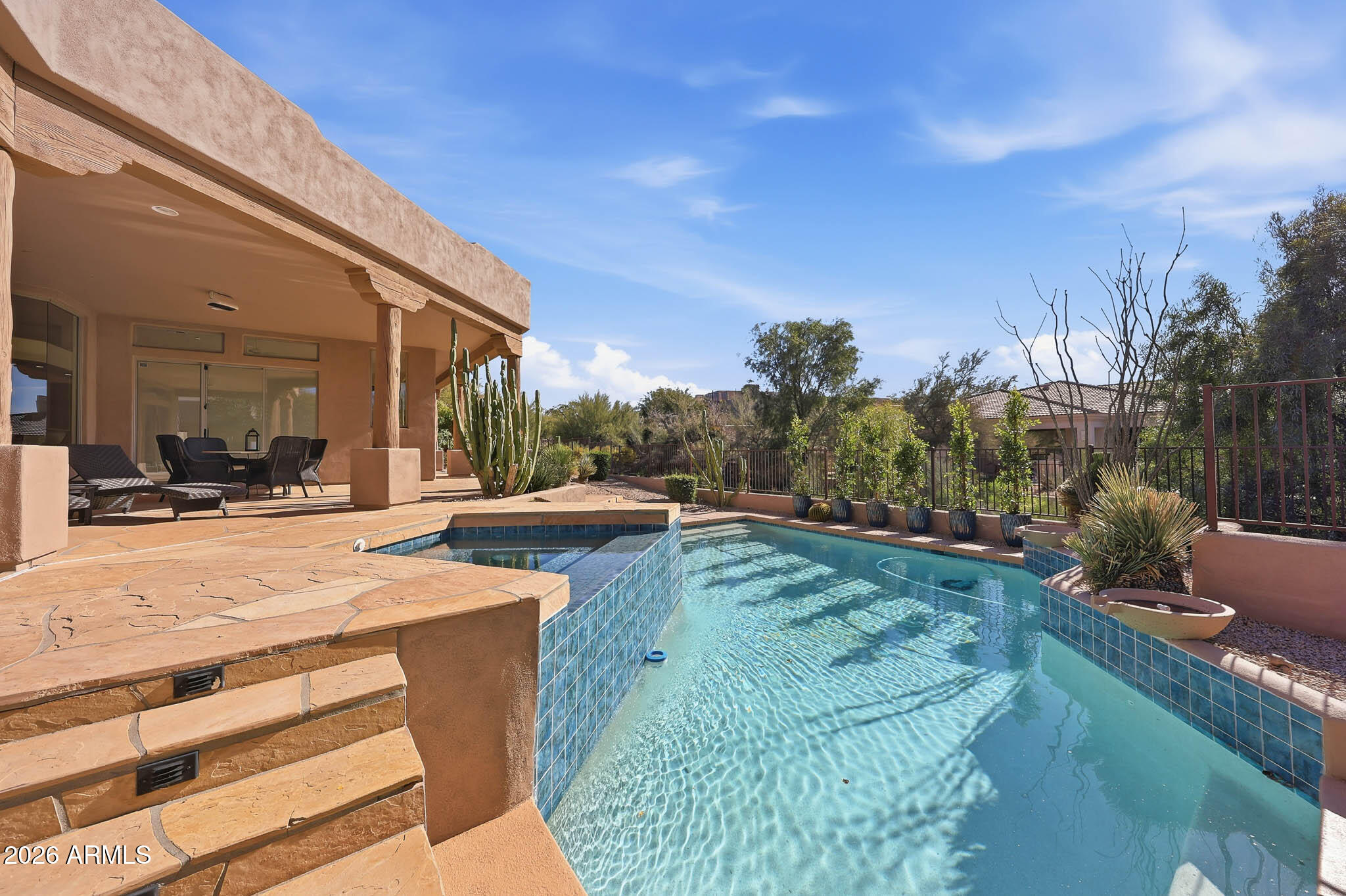 10901 E SOUTHWIND Lane