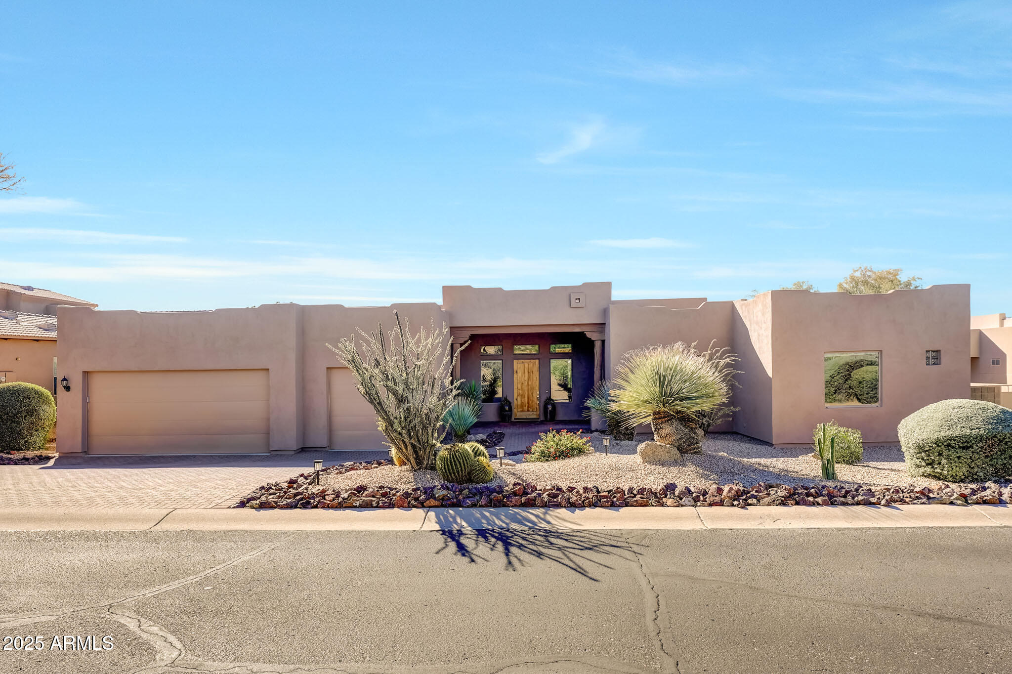 10901 E SOUTHWIND Lane