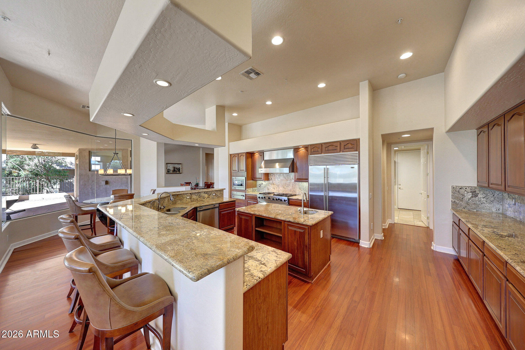 10901 E SOUTHWIND Lane