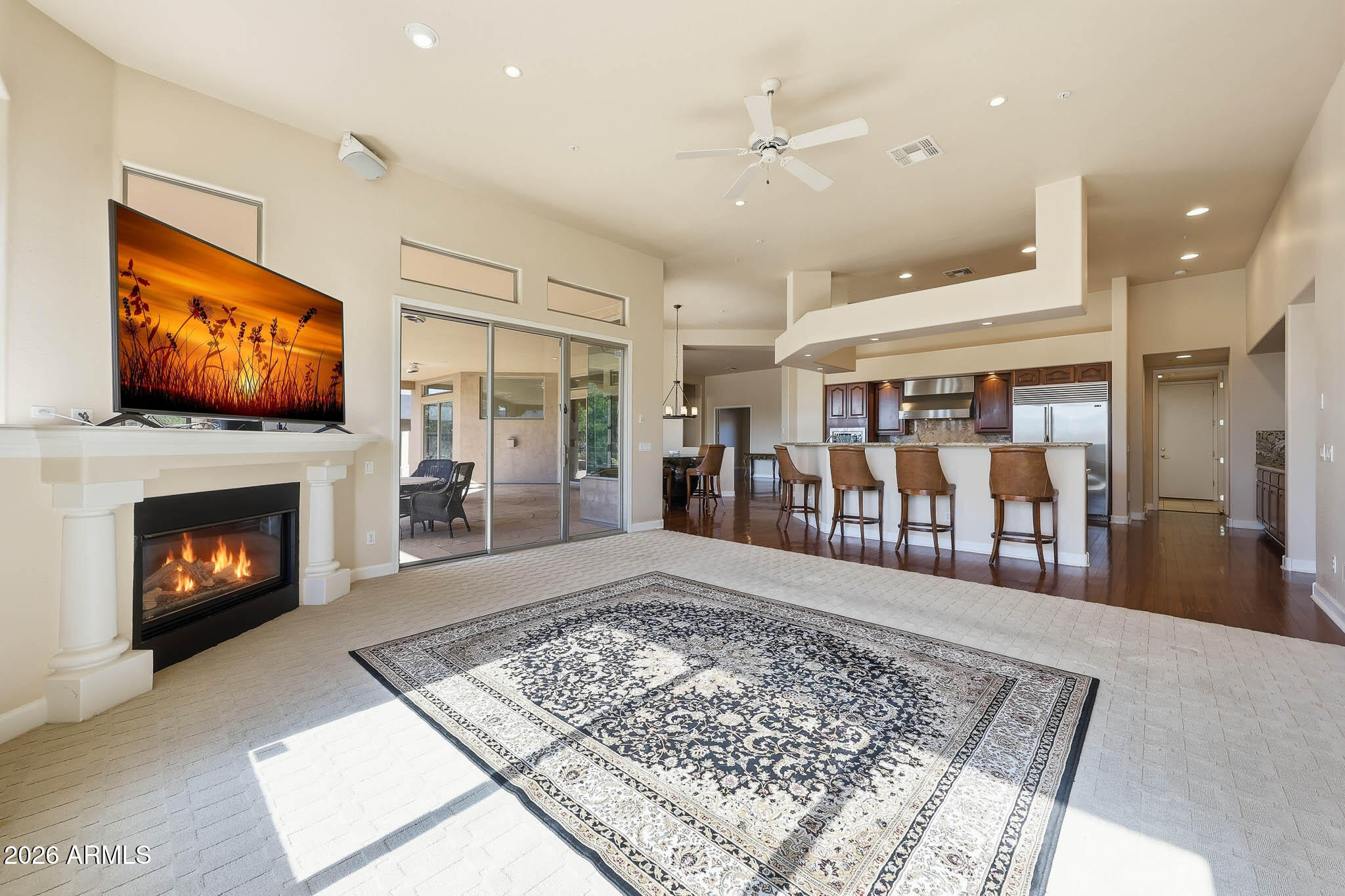 10901 E SOUTHWIND Lane