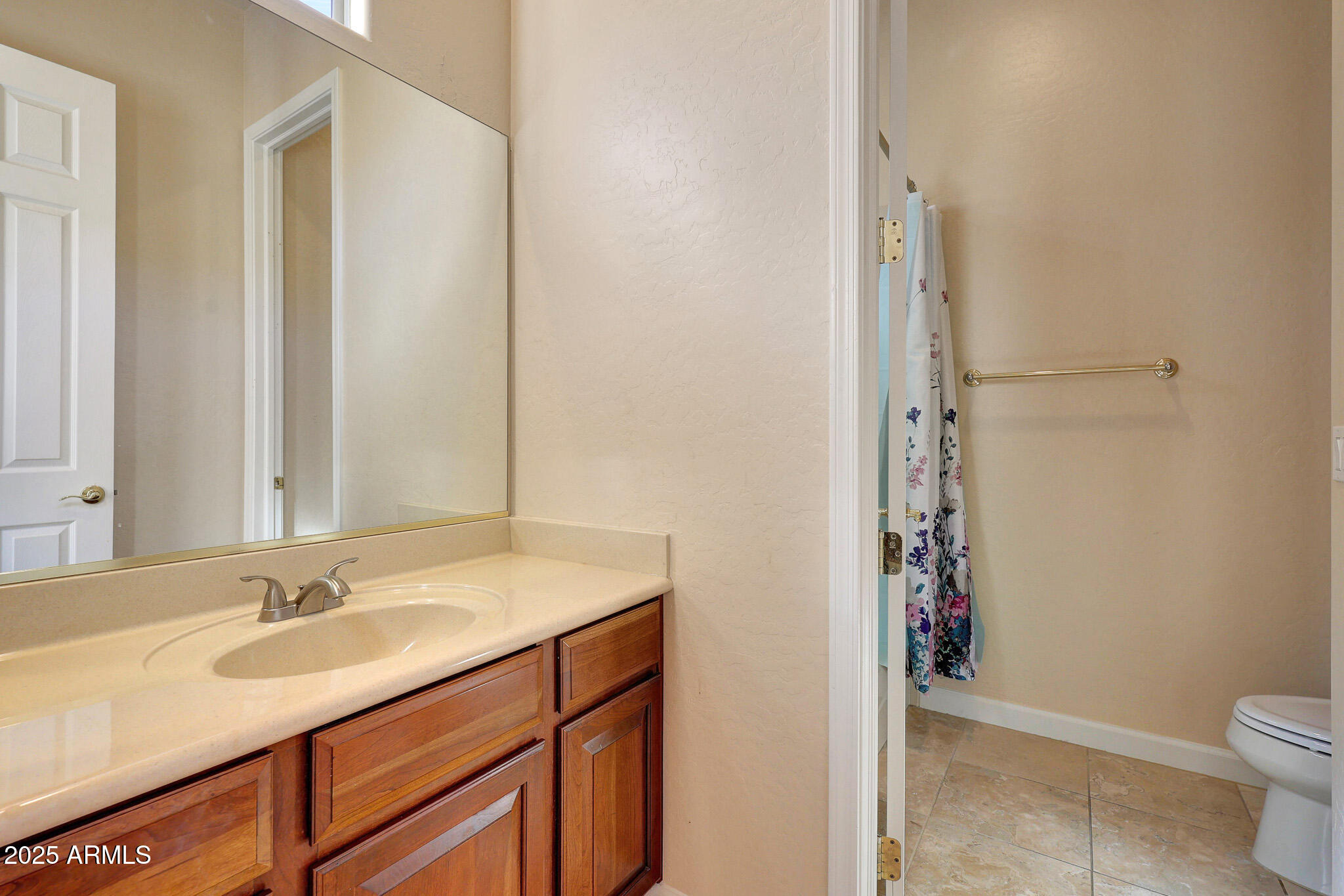 10901 E SOUTHWIND Lane