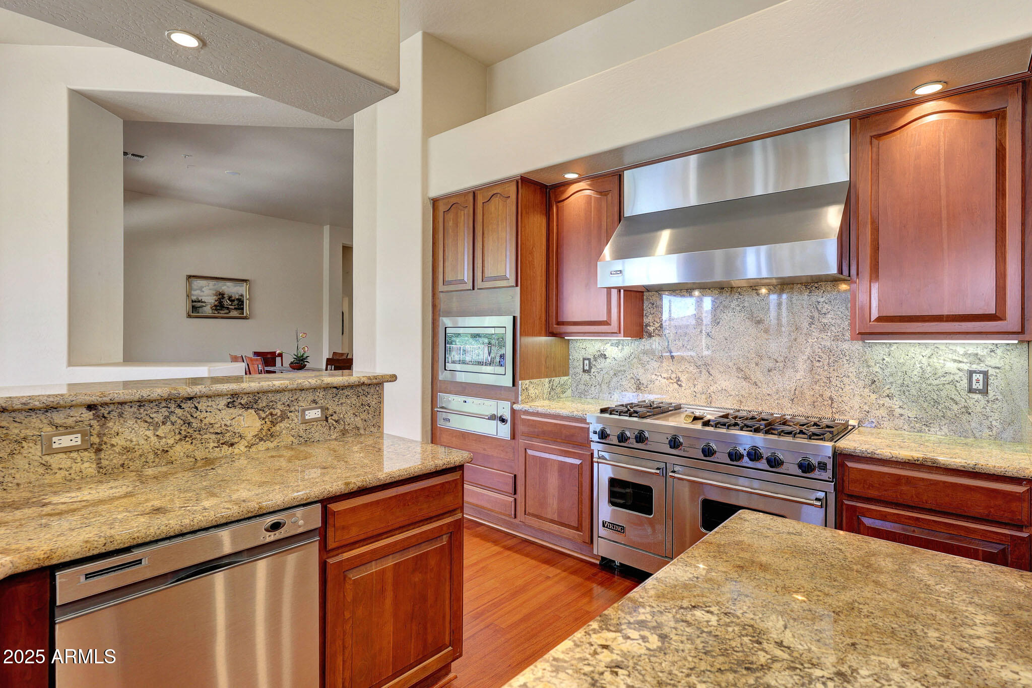 10901 E SOUTHWIND Lane