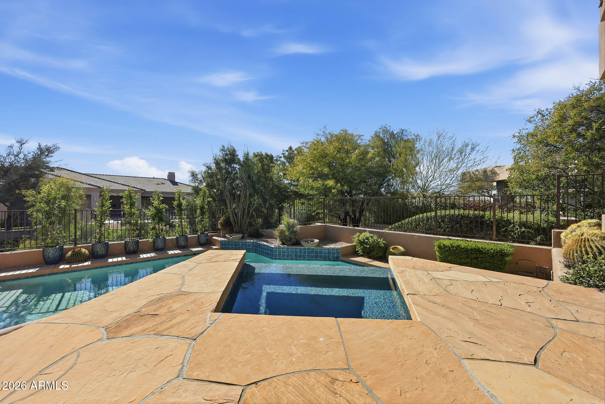 10901 E SOUTHWIND Lane