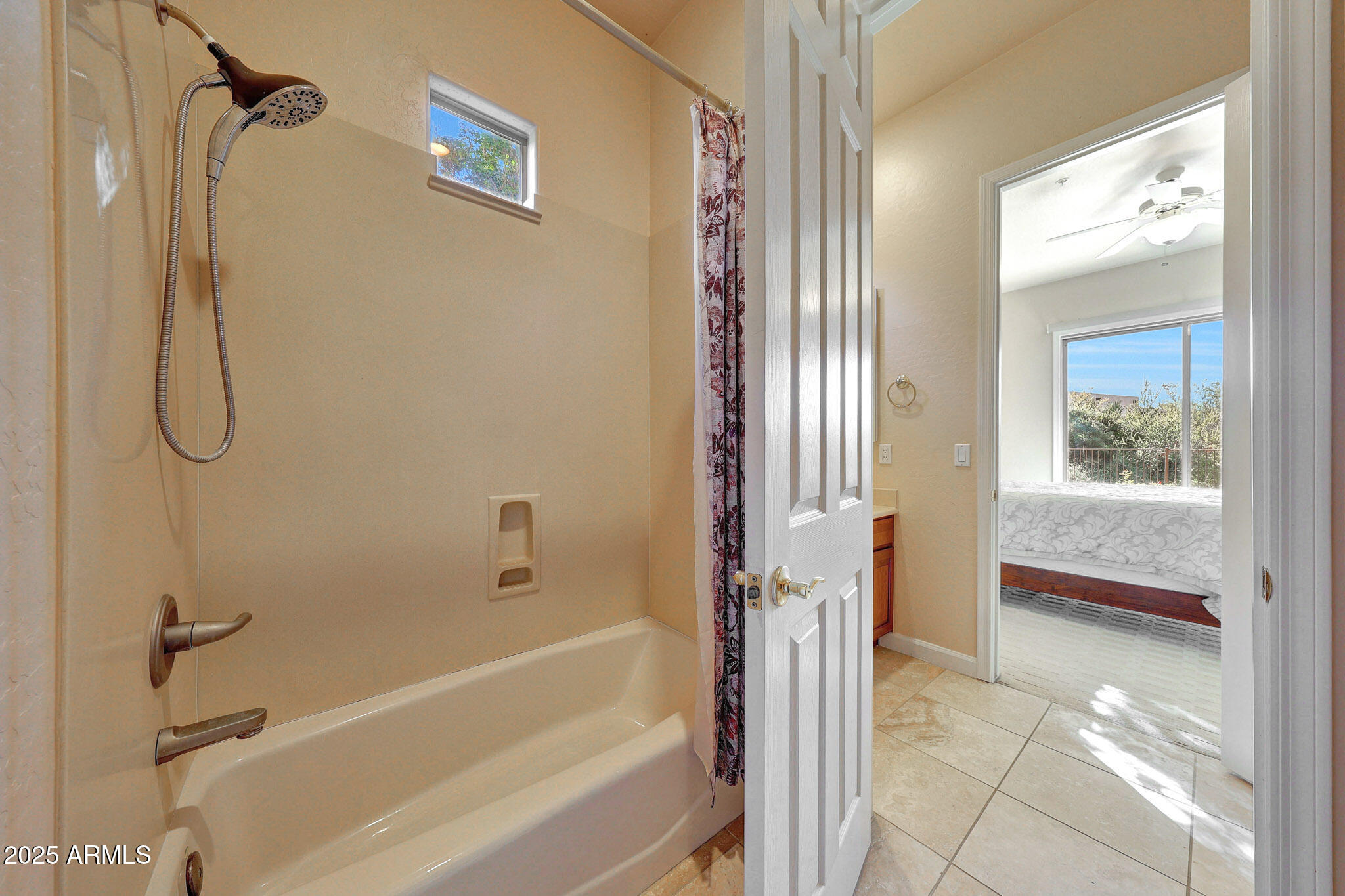 10901 E SOUTHWIND Lane