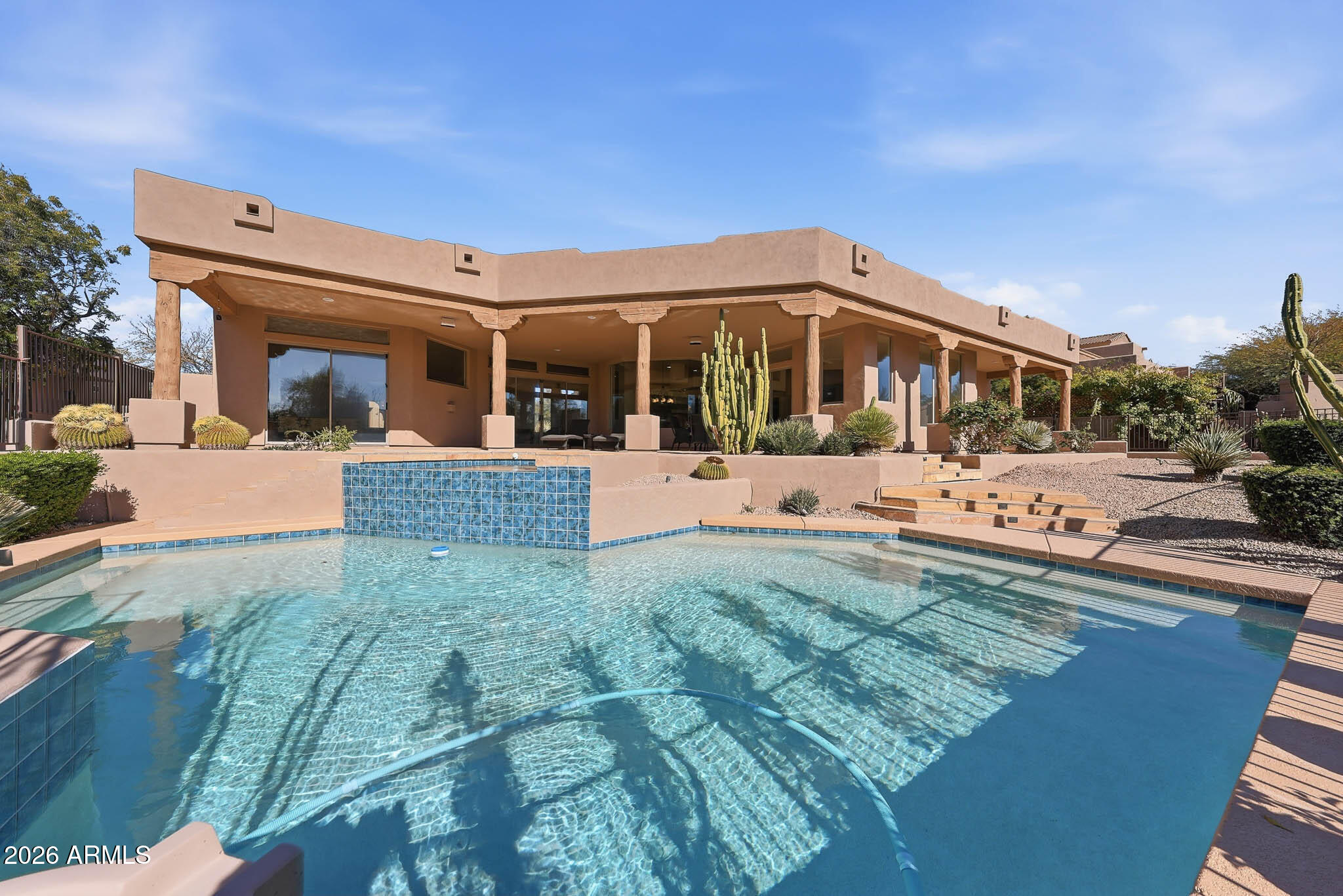 10901 E SOUTHWIND Lane