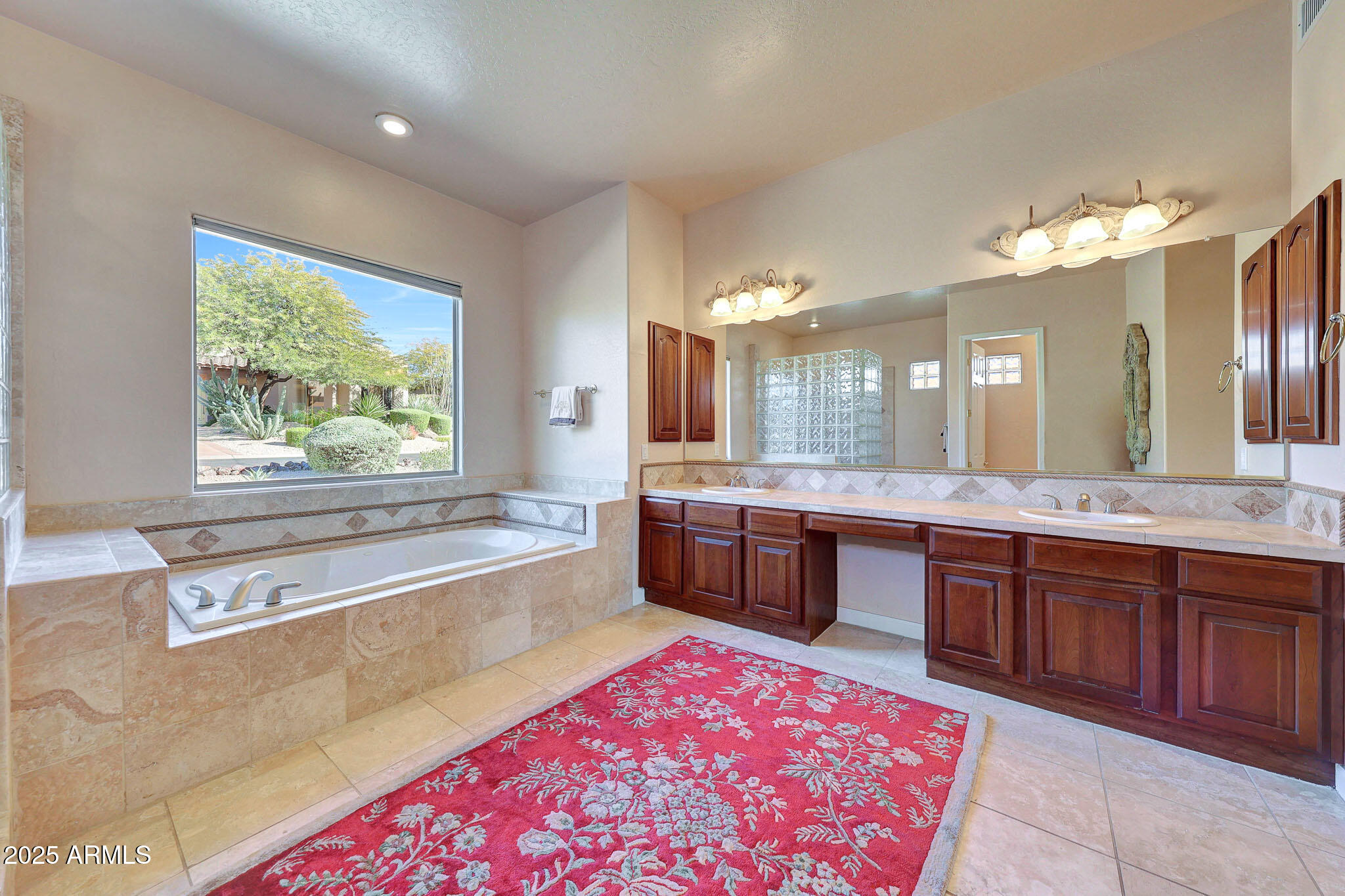 10901 E SOUTHWIND Lane