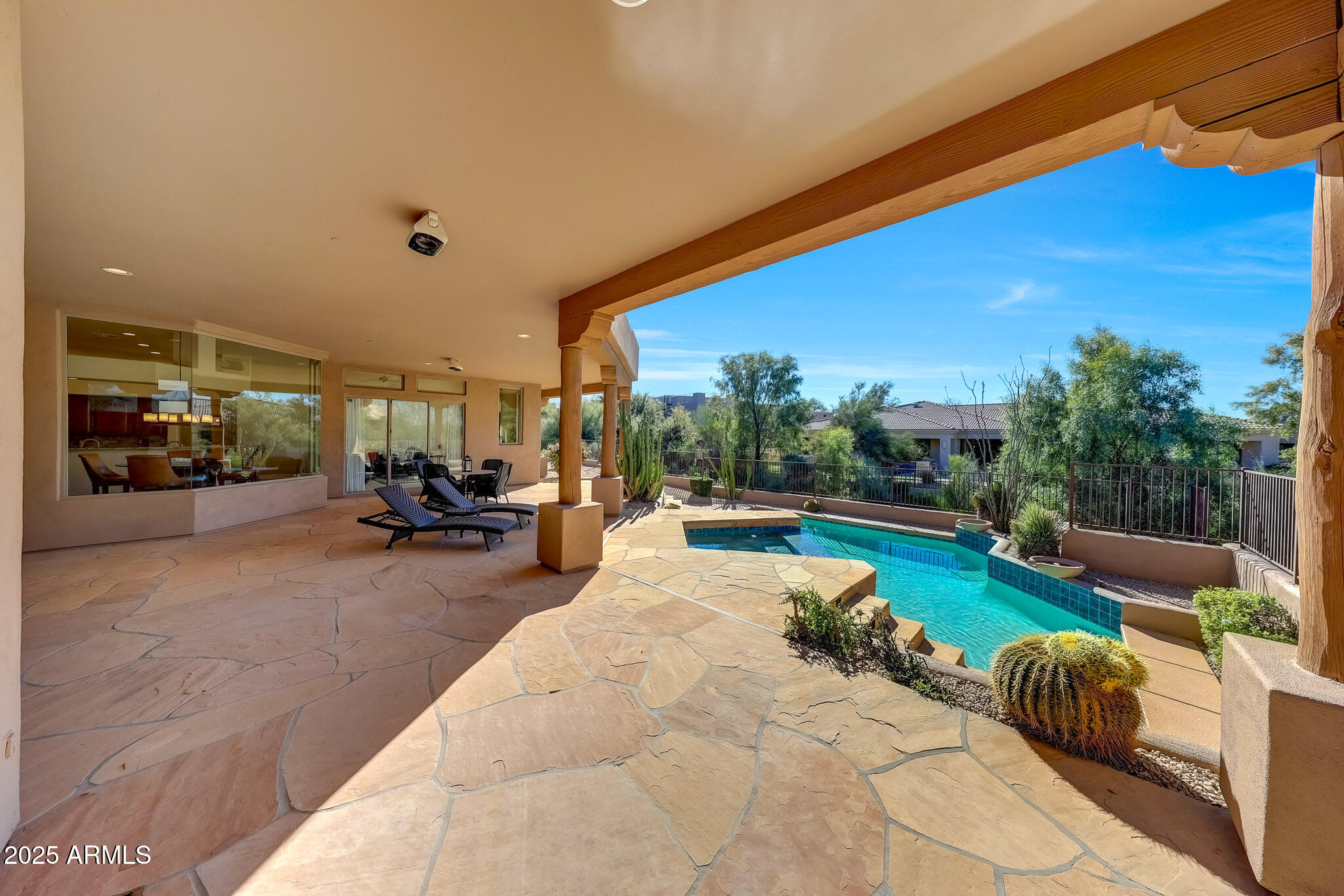 10901 E SOUTHWIND Lane