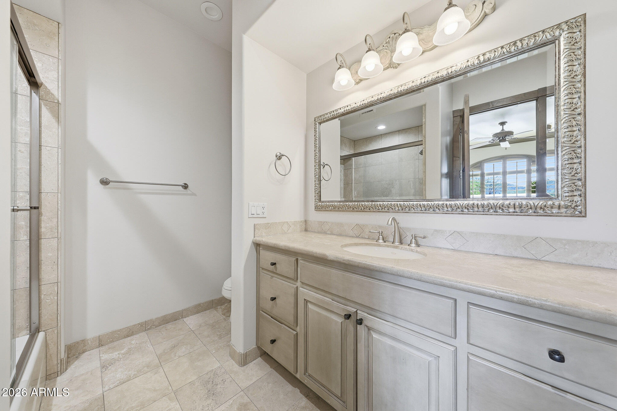 10801 E HAPPY VALLEY Road 81