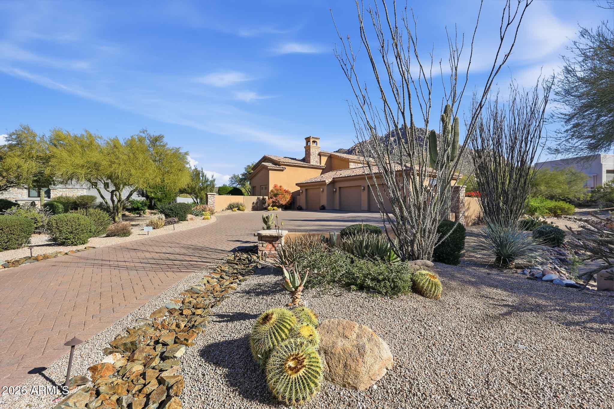 10801 E HAPPY VALLEY Road 81