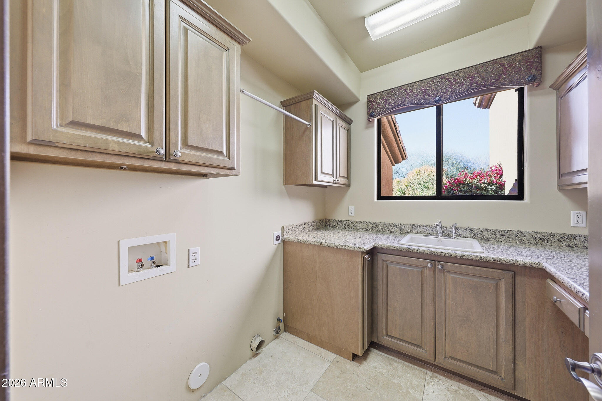 10801 E HAPPY VALLEY Road 81