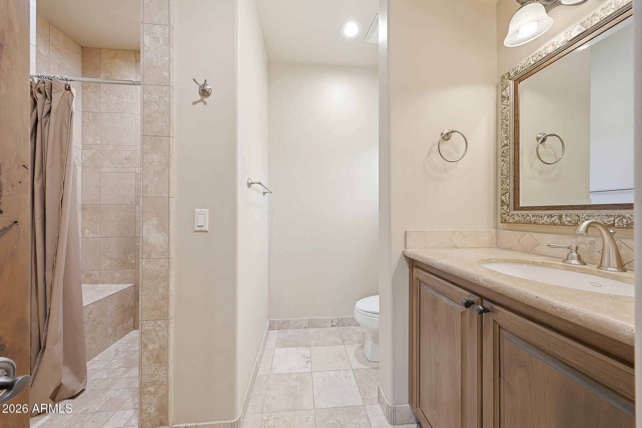 10801 E HAPPY VALLEY Road 81