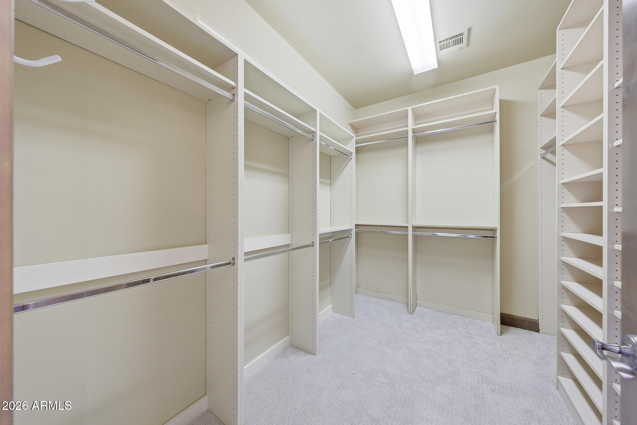 10801 E HAPPY VALLEY Road 81