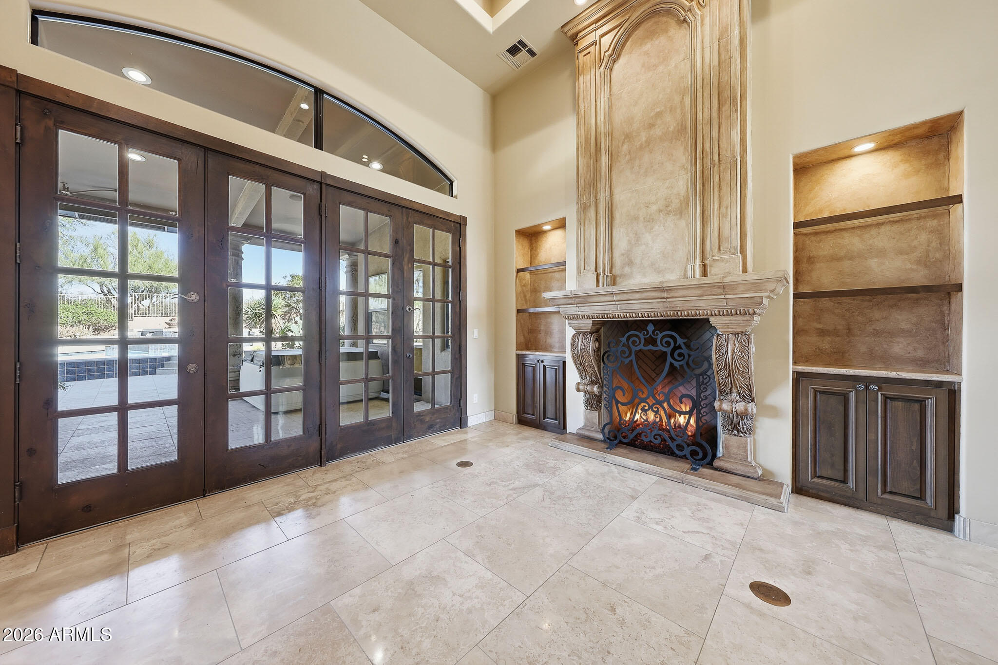 10801 E HAPPY VALLEY Road 81