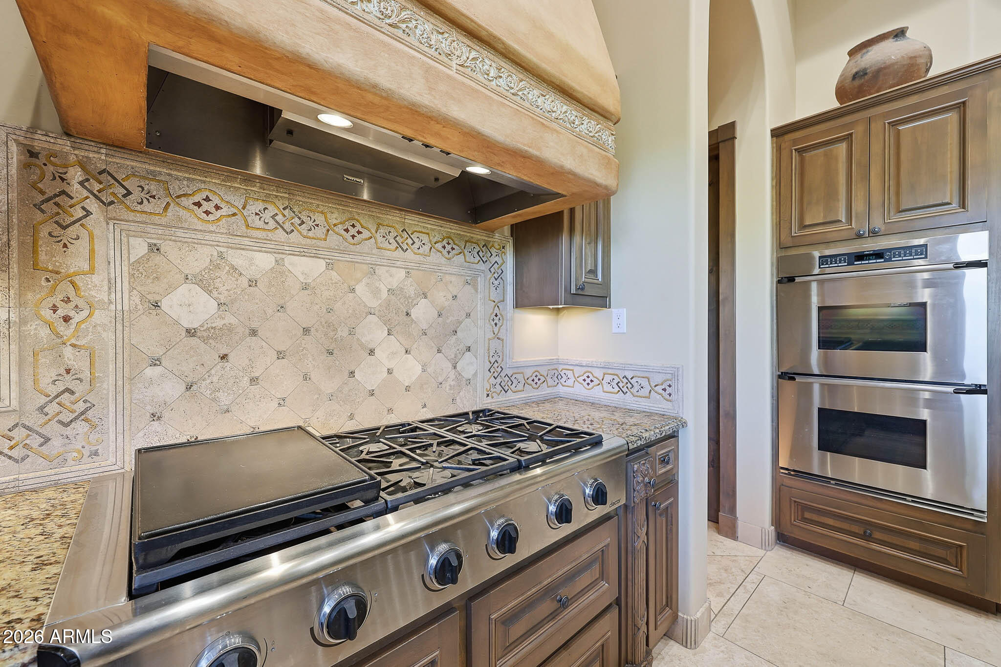 10801 E HAPPY VALLEY Road 81