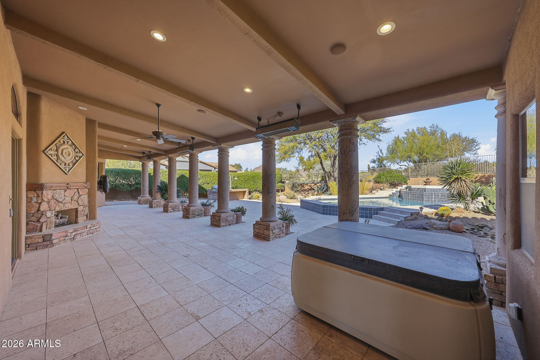 10801 E HAPPY VALLEY Road 81