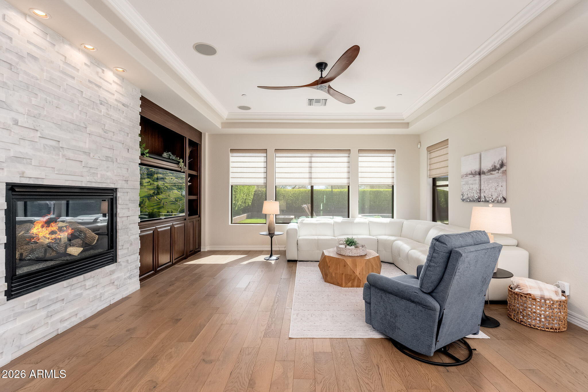 9705 E MOUNTAIN PEAK Drive