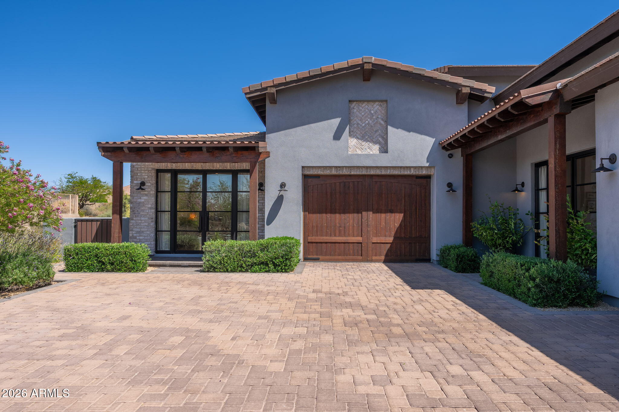 11306 E MONUMENT Drive