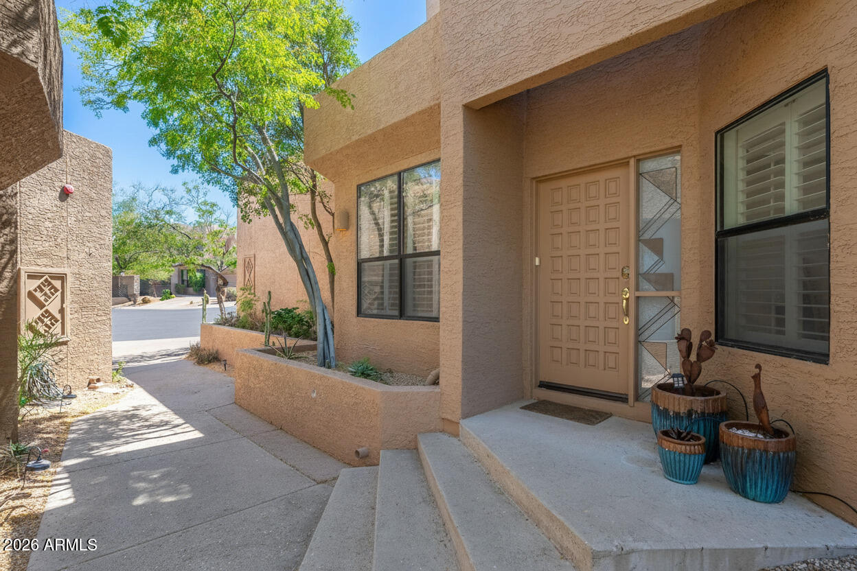 25555 N WINDY WALK Drive 11