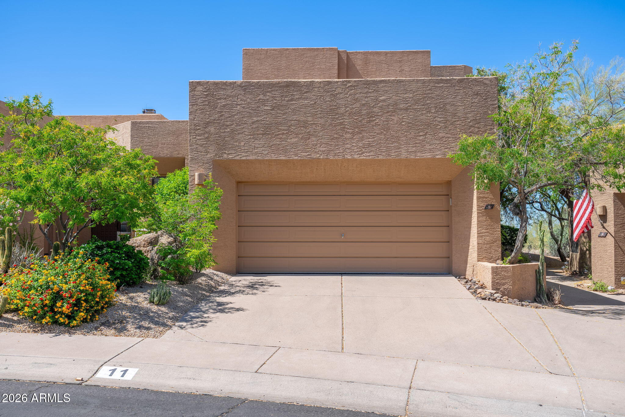 25555 N WINDY WALK Drive 11
