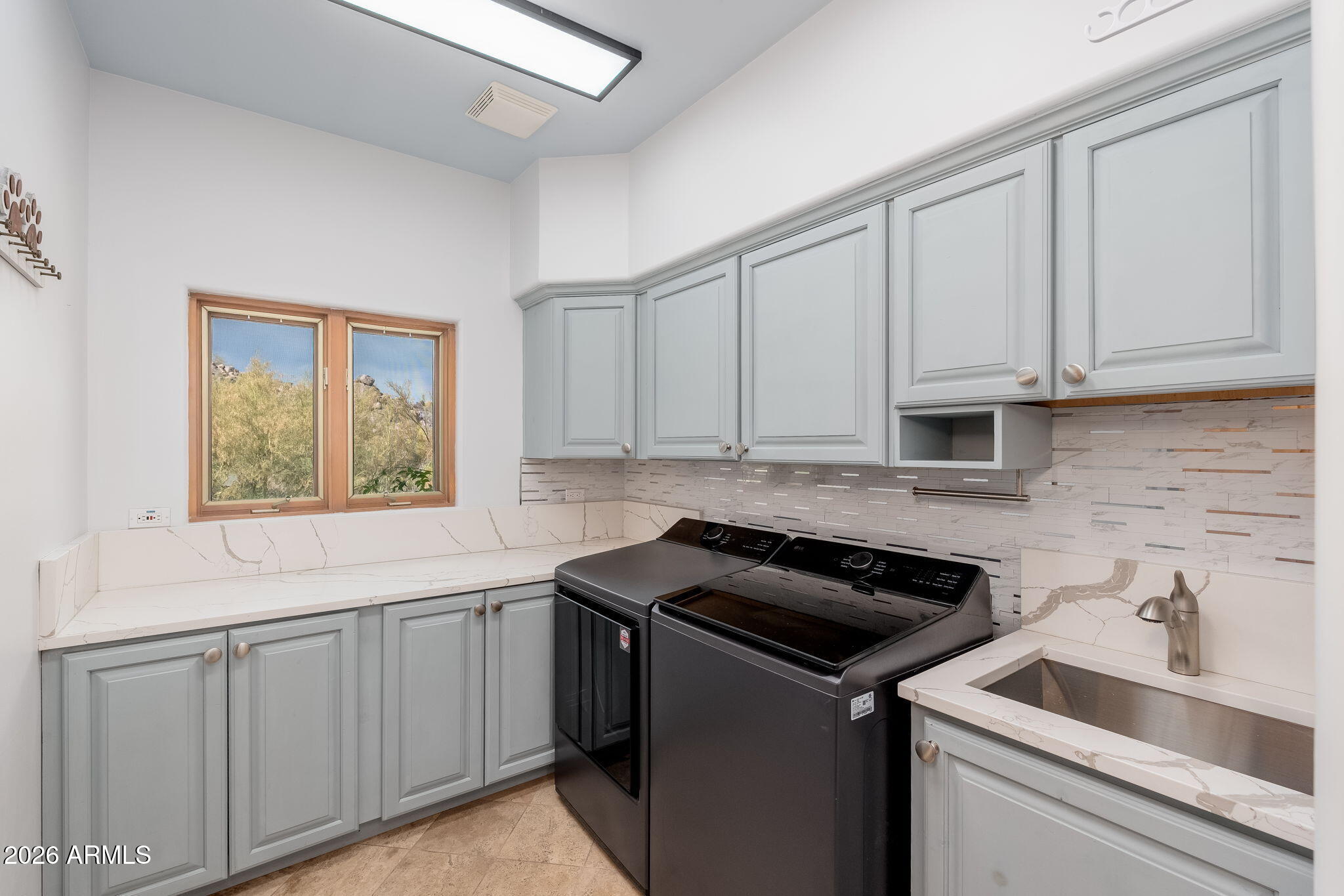 10420 E MORNING VISTA Lane