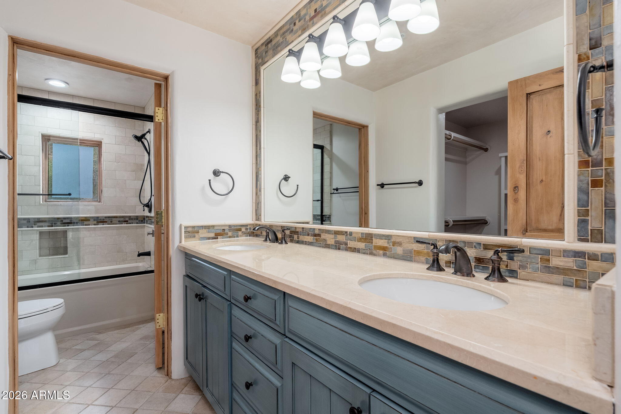 10420 E MORNING VISTA Lane