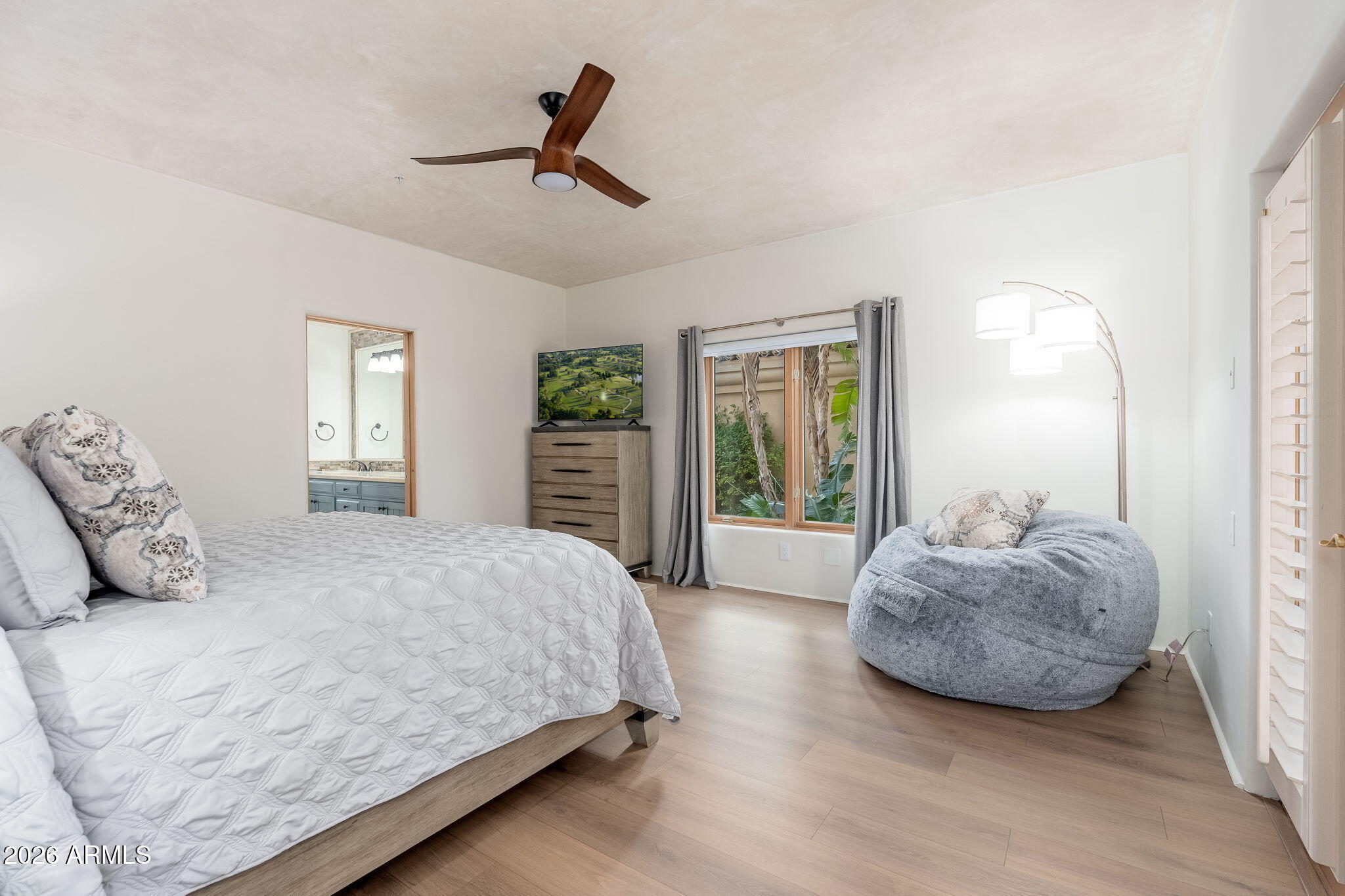 10420 E MORNING VISTA Lane