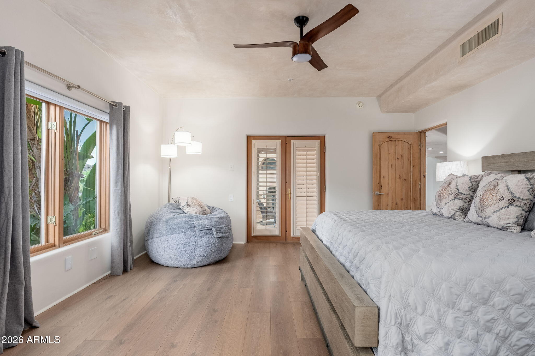 10420 E MORNING VISTA Lane