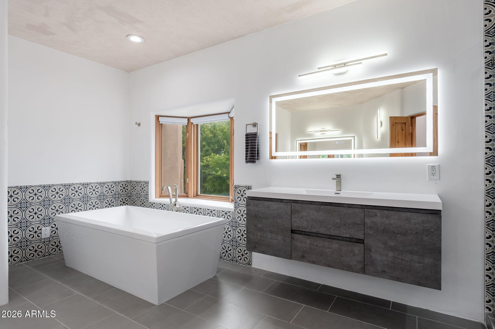 10420 E MORNING VISTA Lane