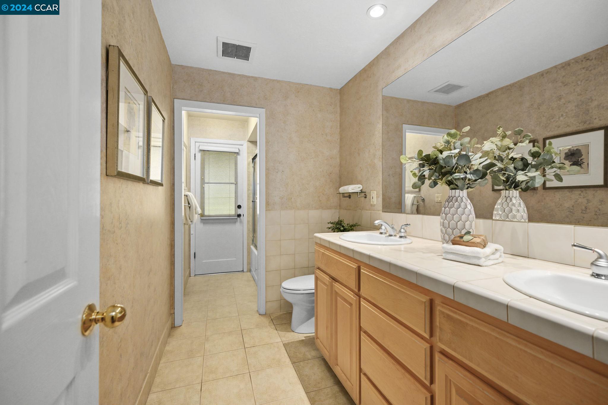 108 Lackland Ct