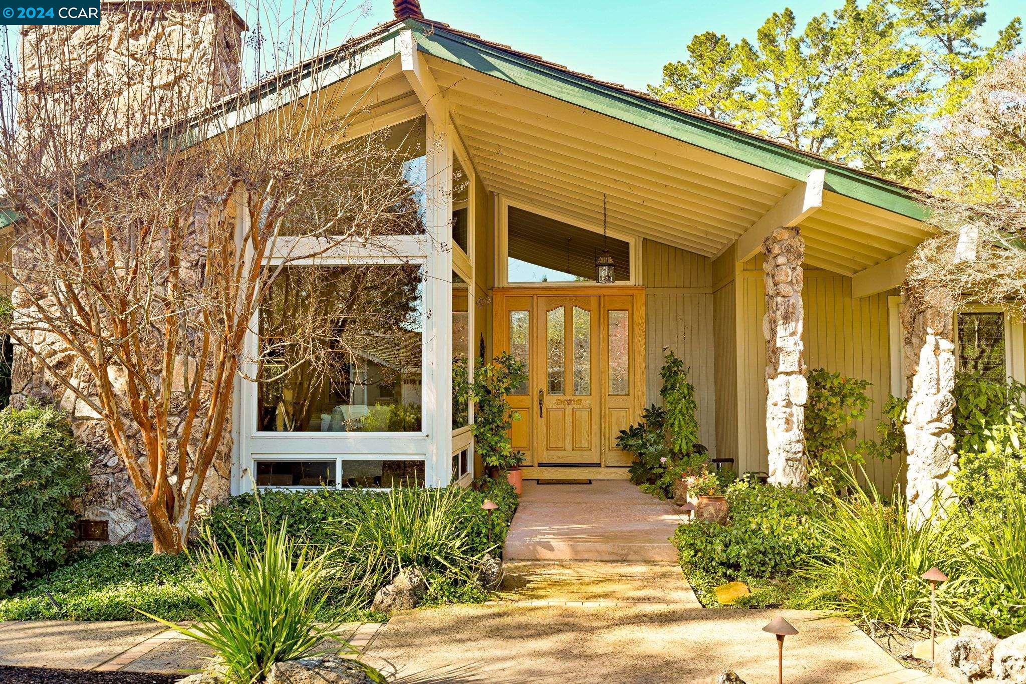 108 Lackland Ct