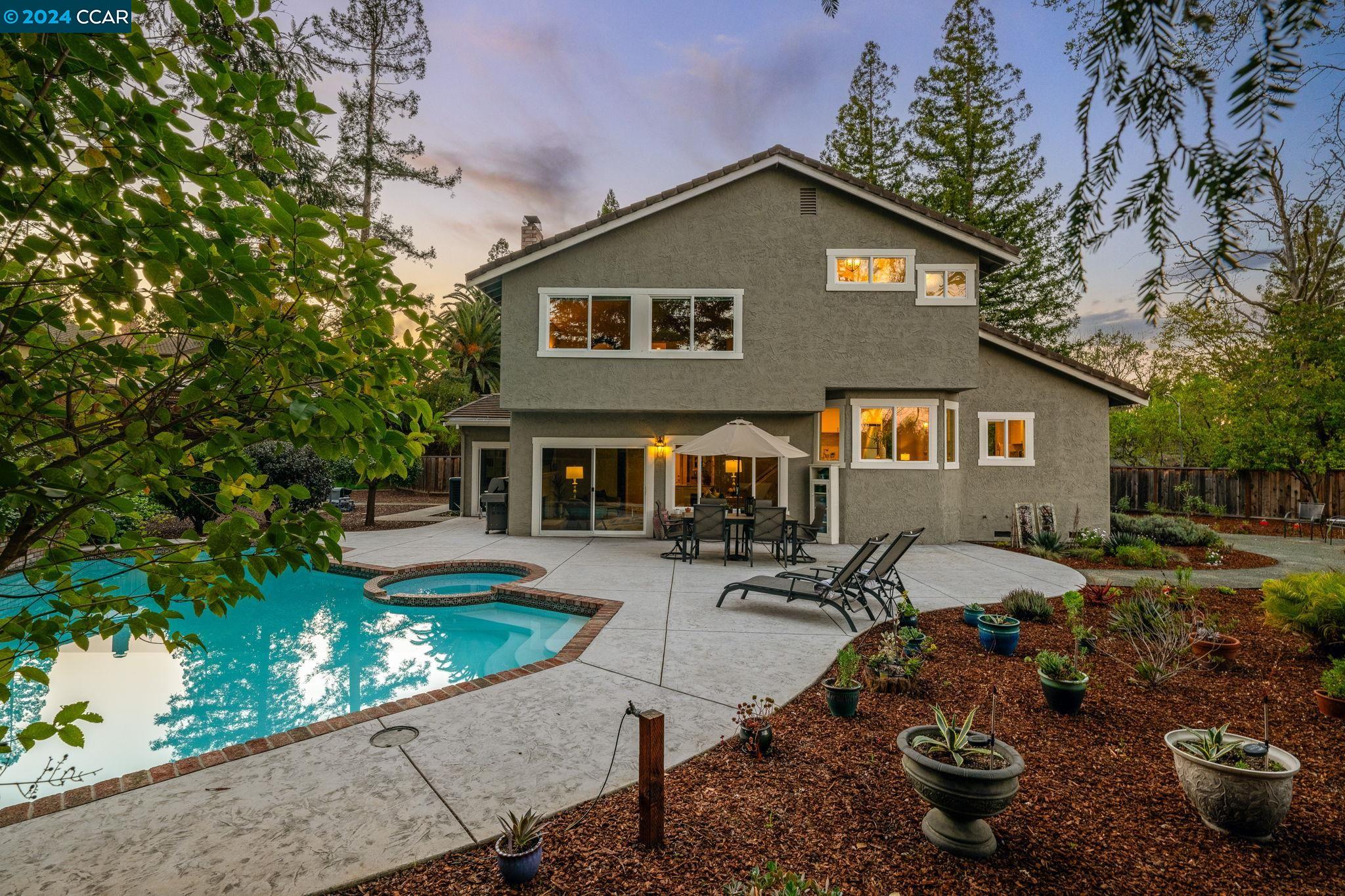 1026 Pleasant Oaks Dr