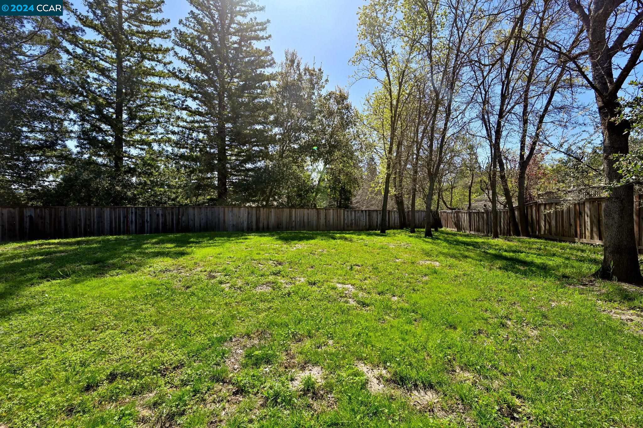 1026 Pleasant Oaks Dr