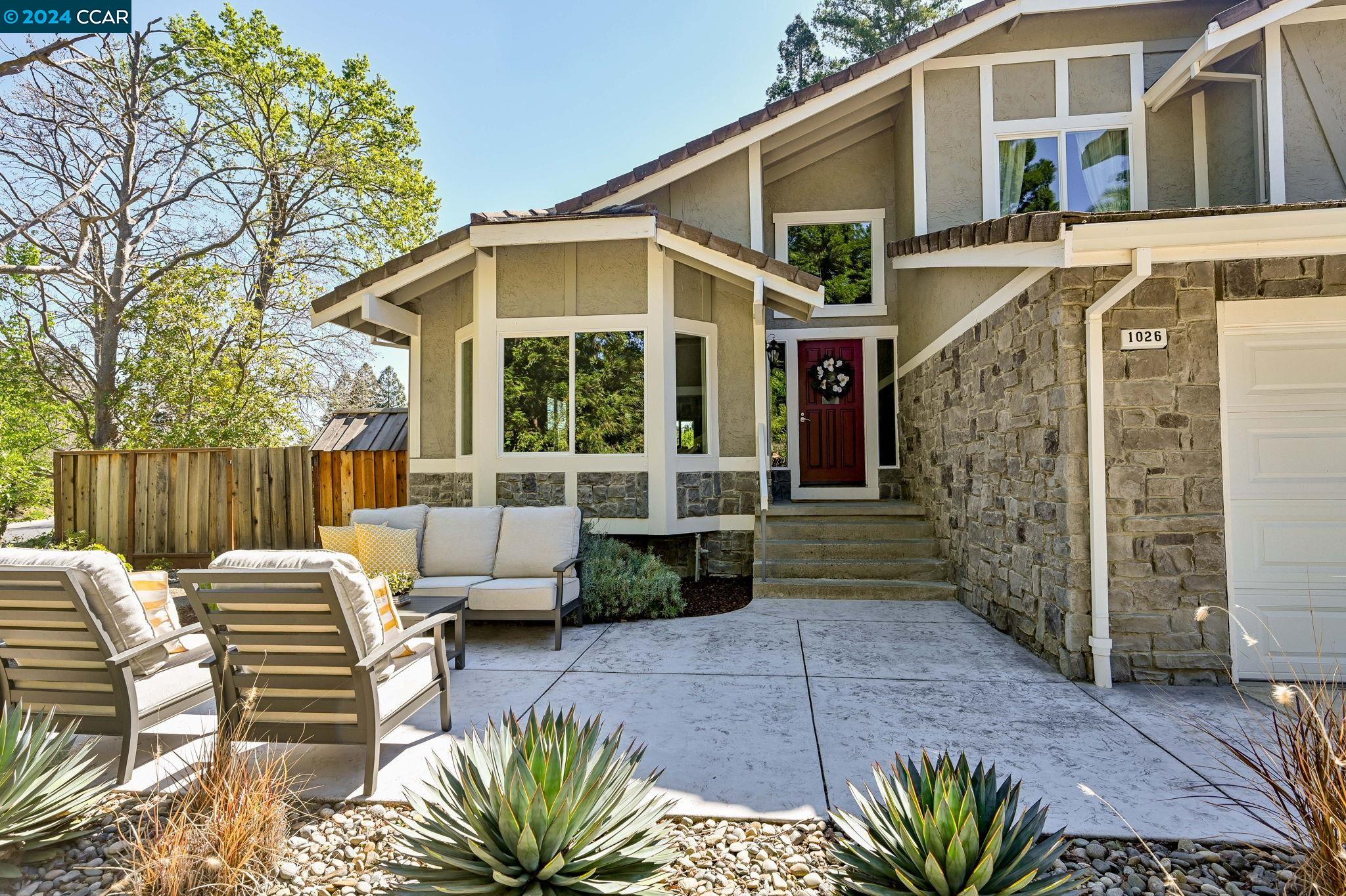1026 Pleasant Oaks Dr