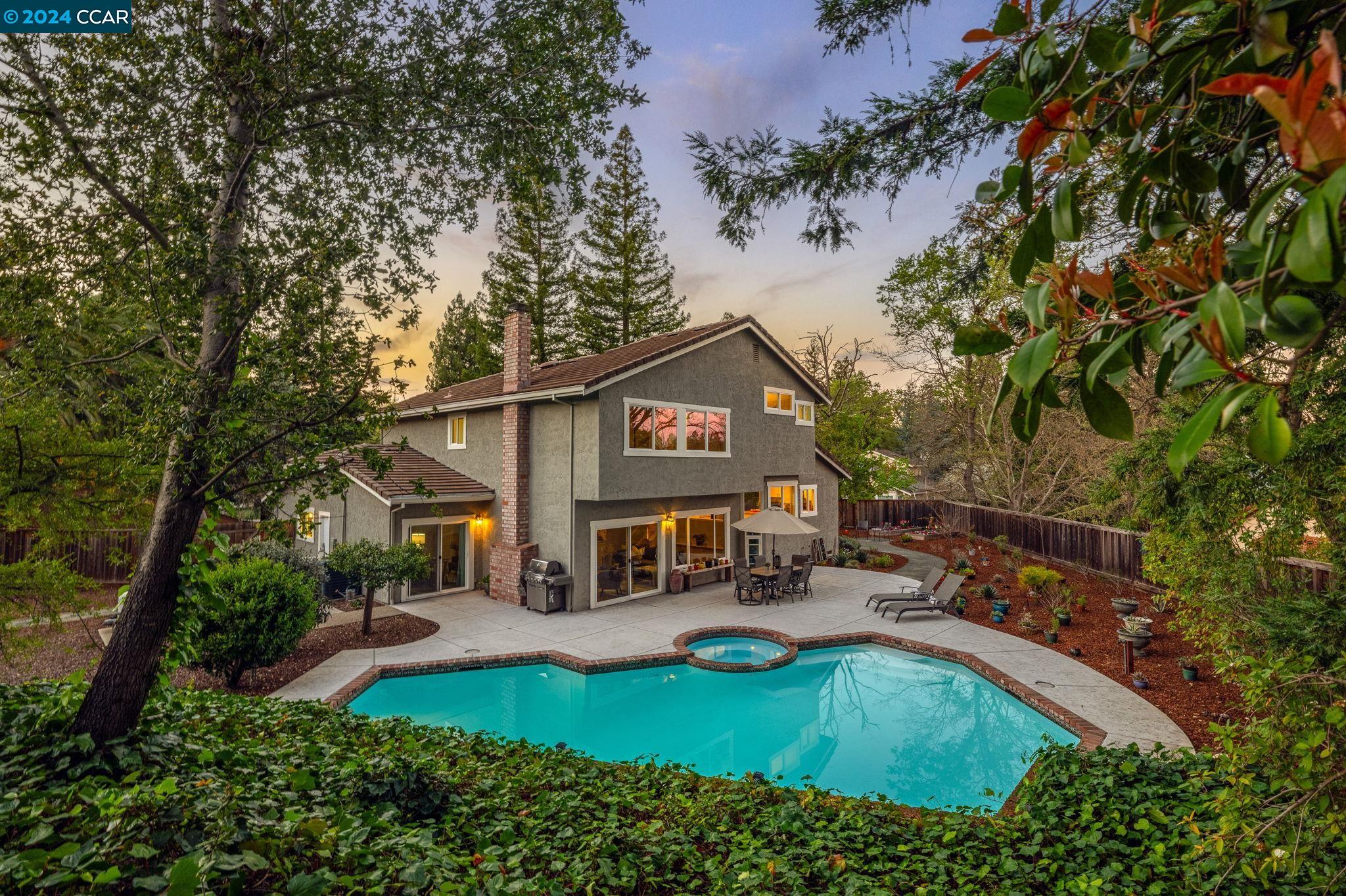 1026 Pleasant Oaks Dr
