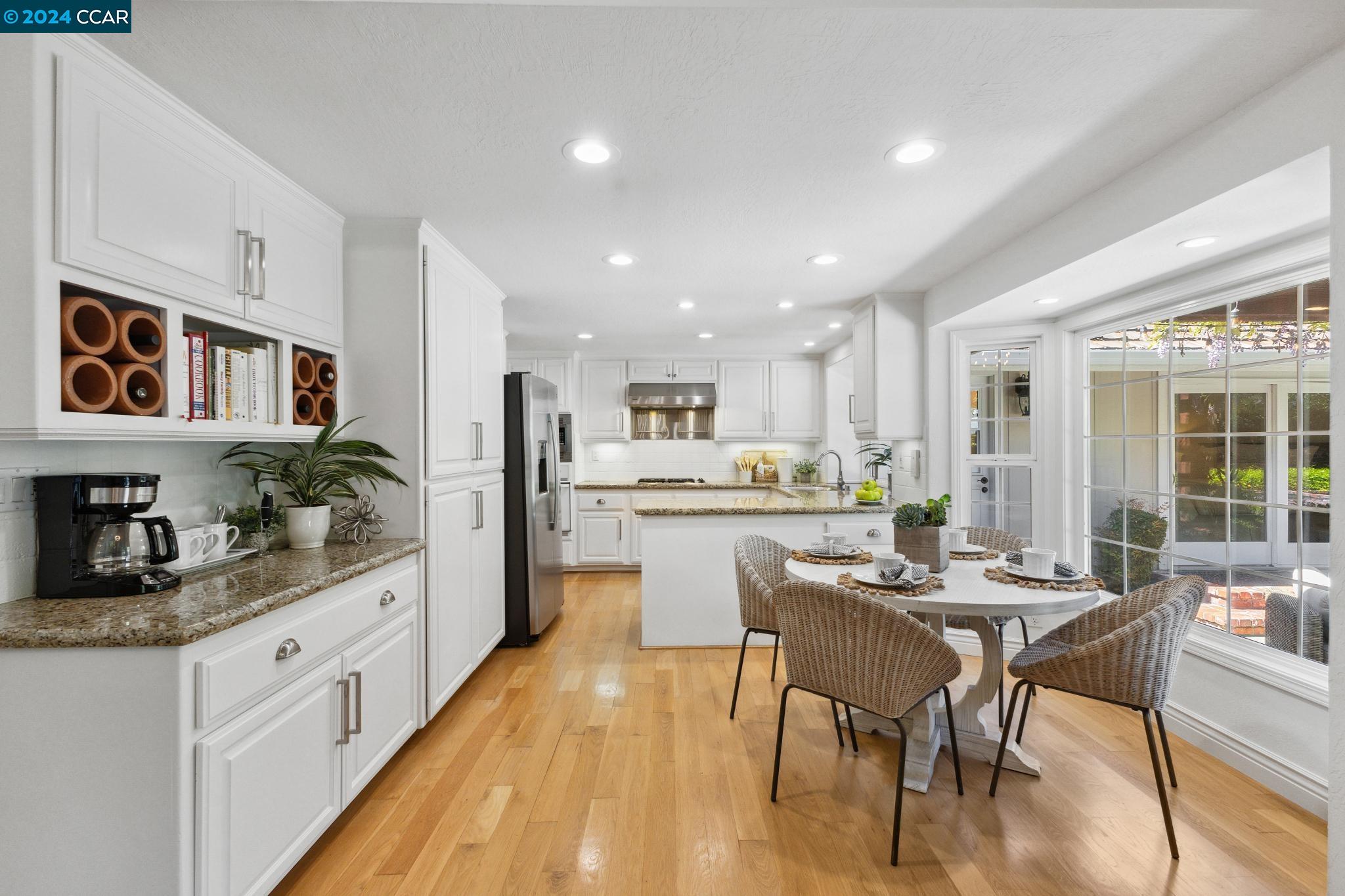 50 Jessica Ct
