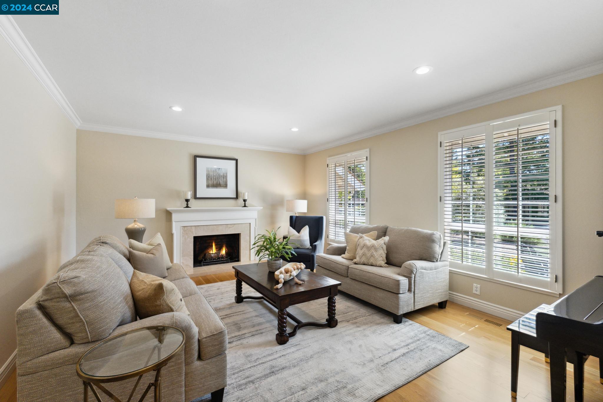 50 Jessica Ct