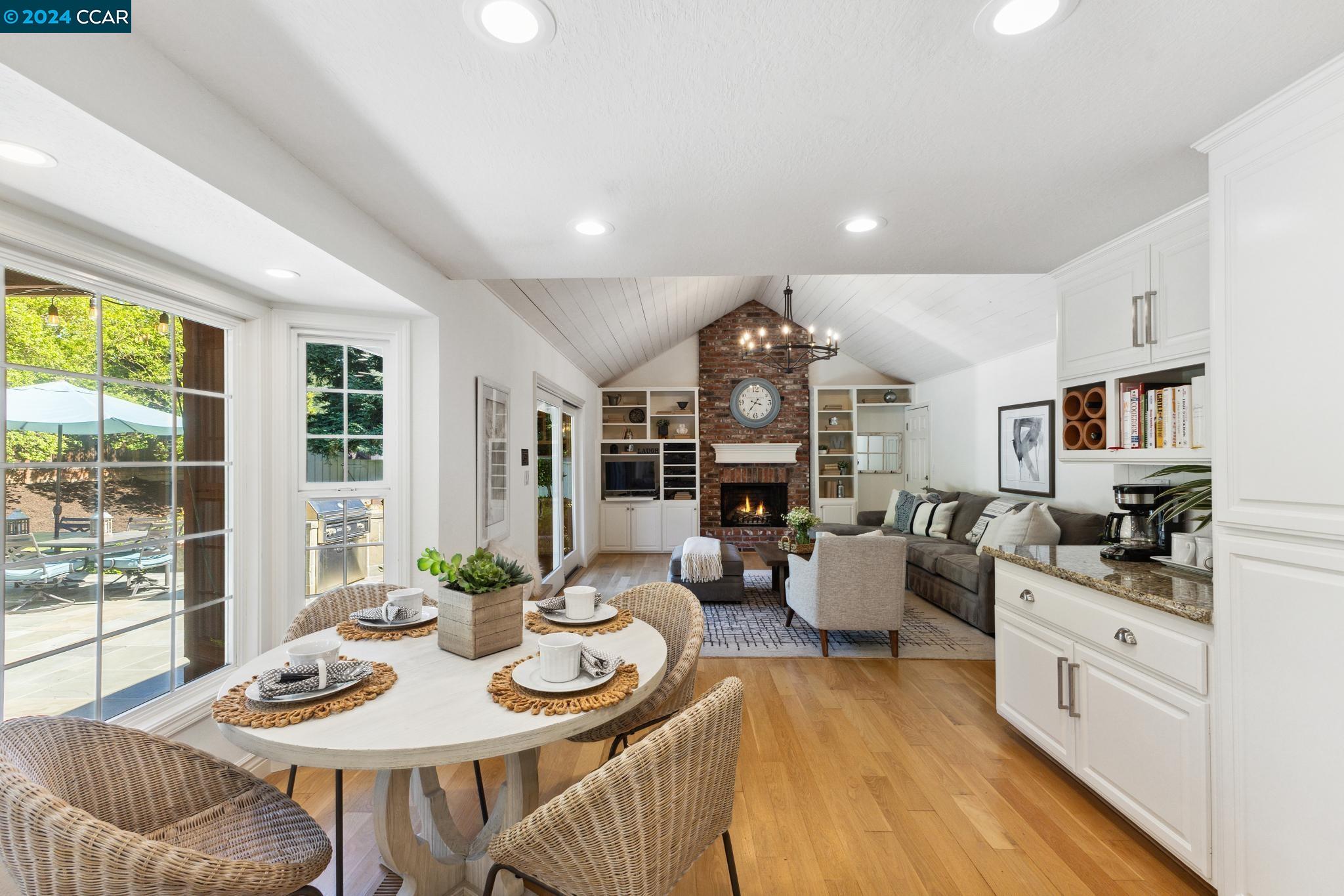 50 Jessica Ct