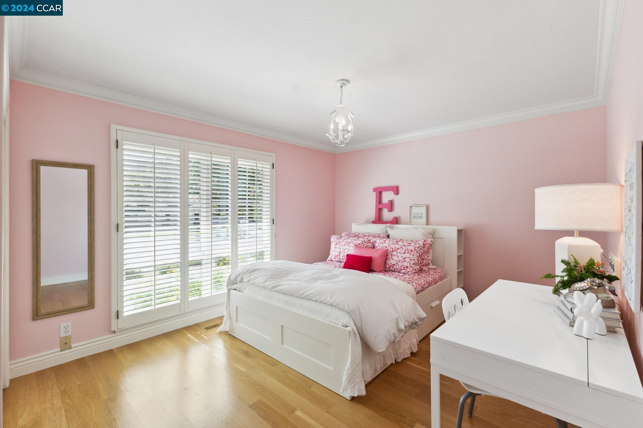 50 Jessica Ct