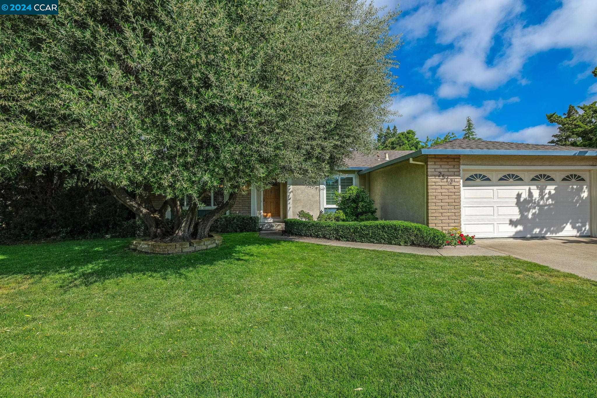 2512 Dos Rios Drive