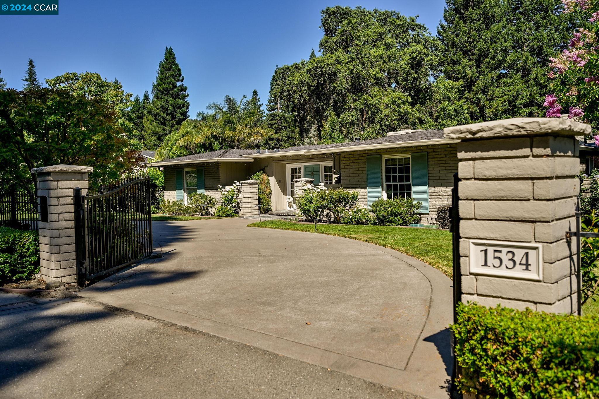 1534 Las Trampas Rd