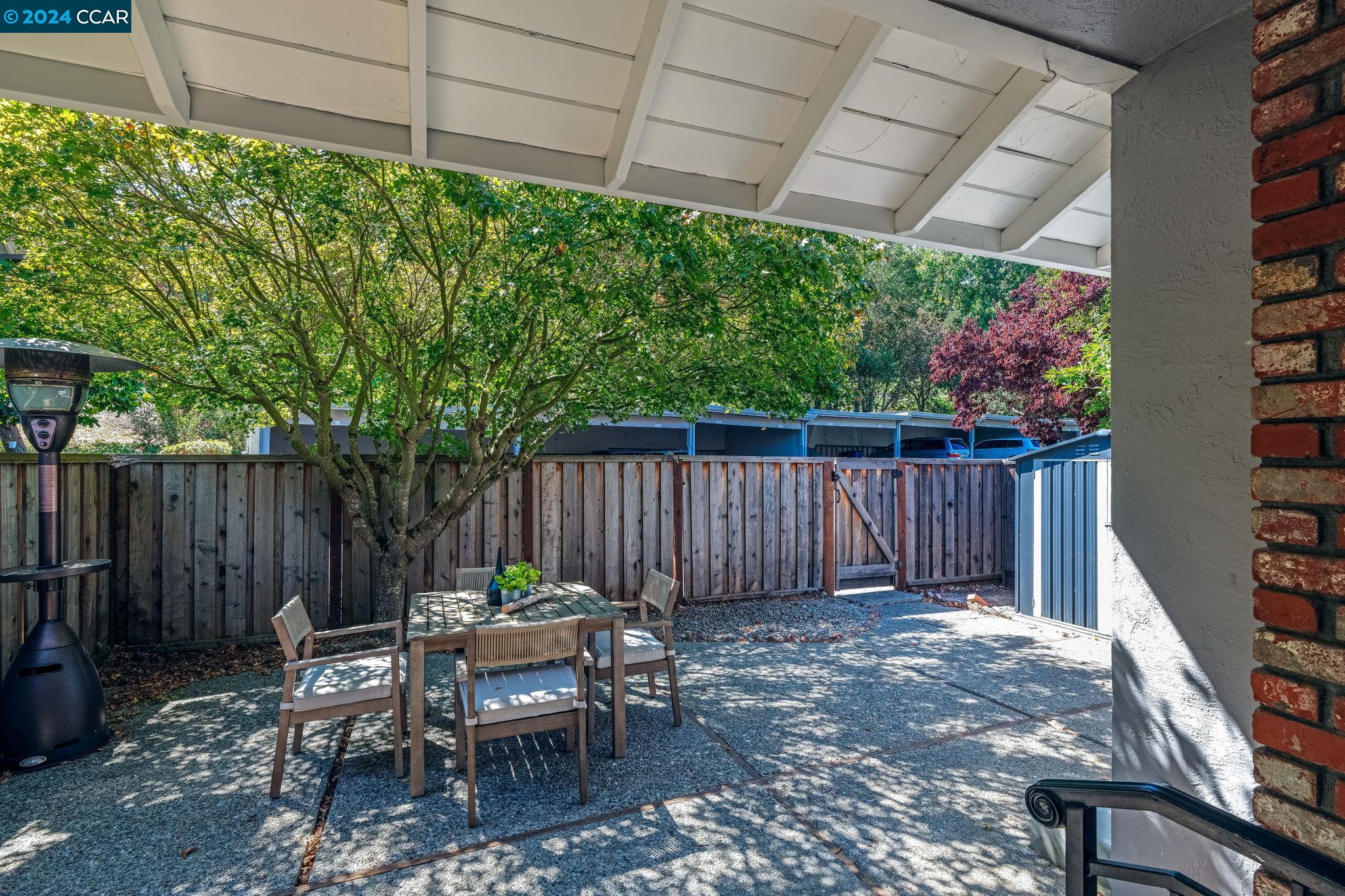 165 Miramonte Dr