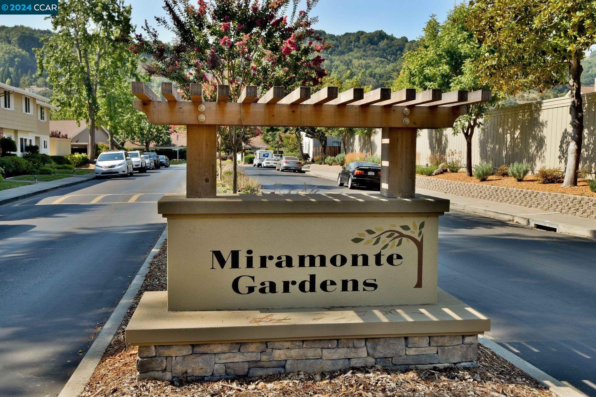 165 Miramonte Dr