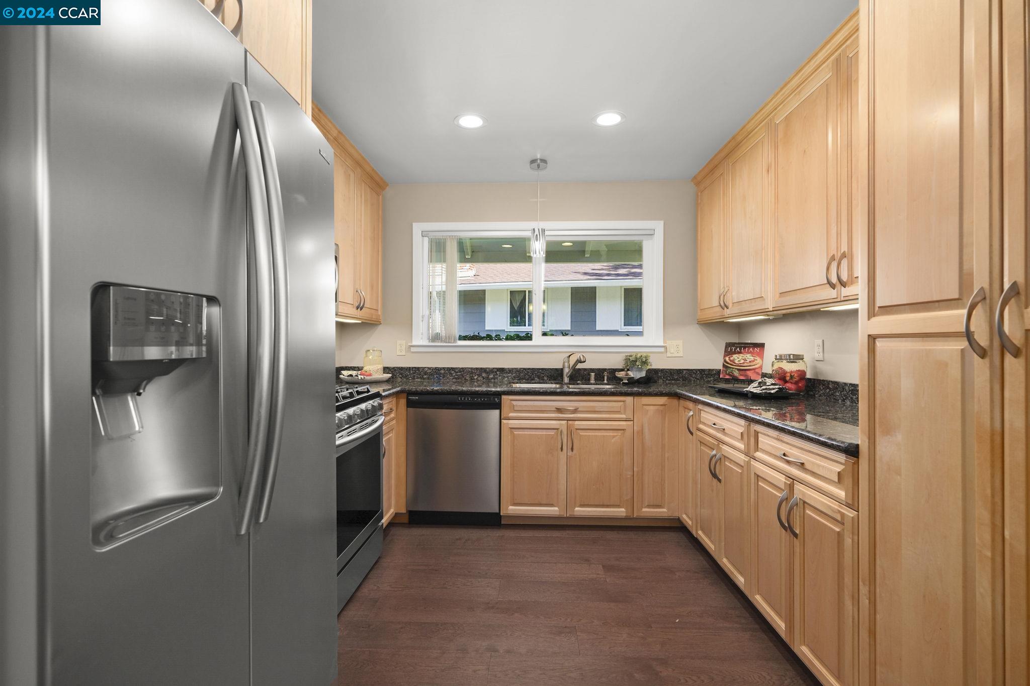 165 Miramonte Dr