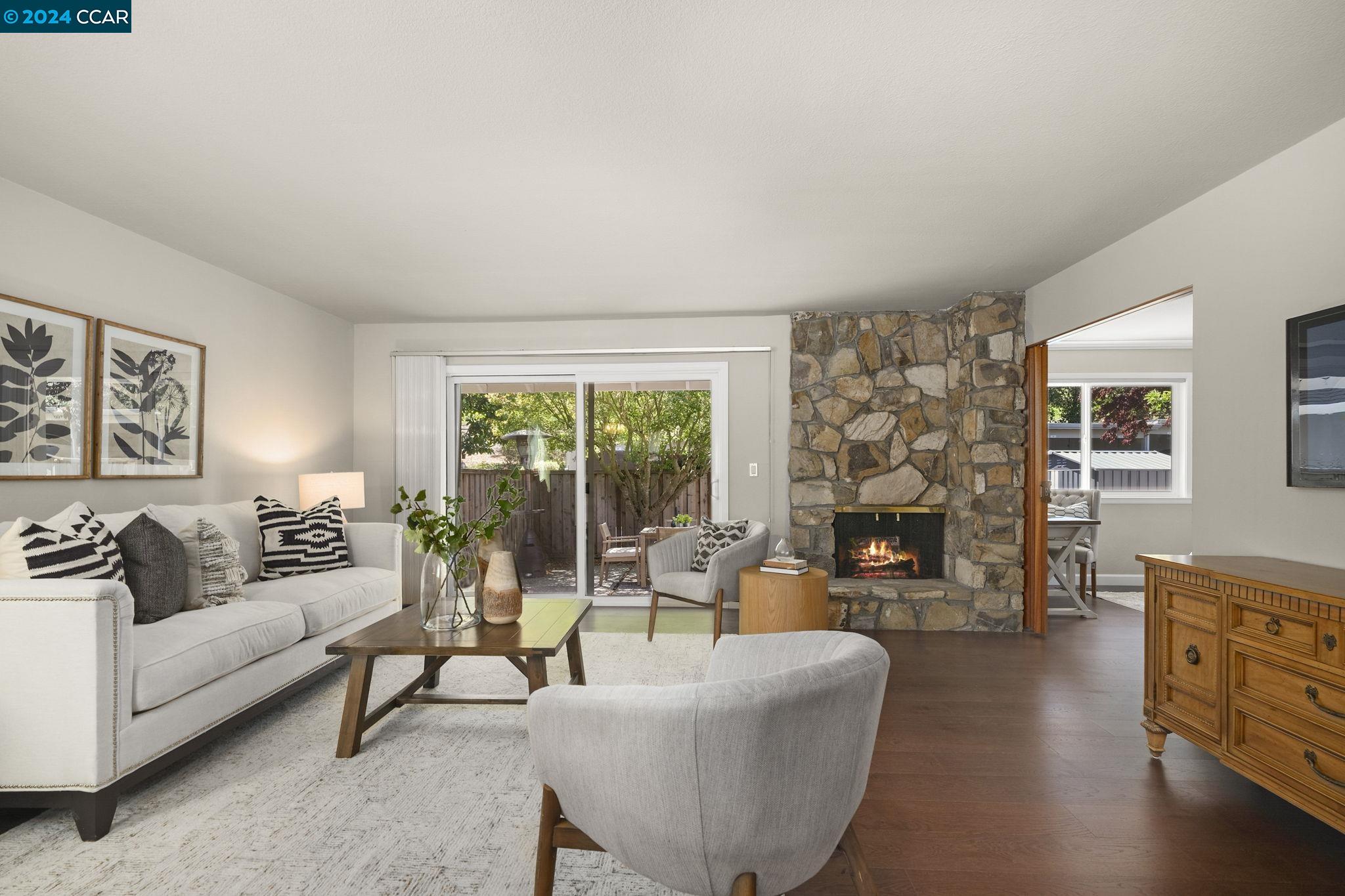 165 Miramonte Dr