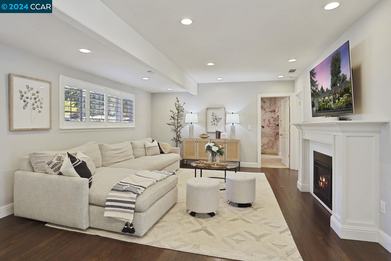 118 Cameo Dr
