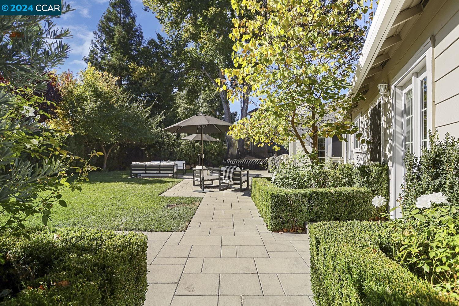 118 Cameo Dr