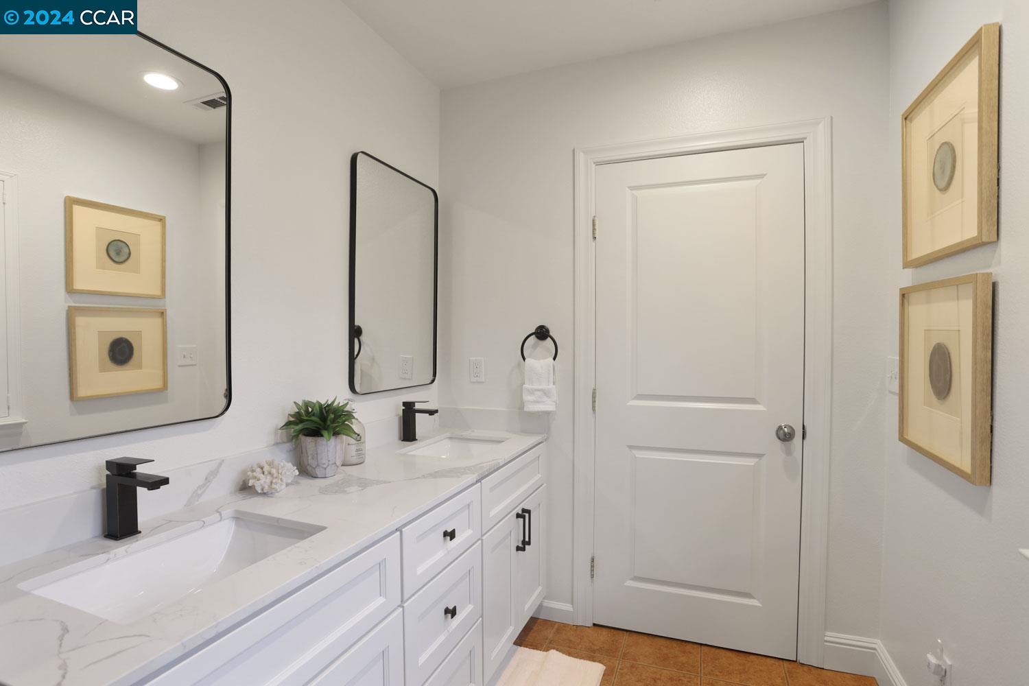 118 Cameo Dr