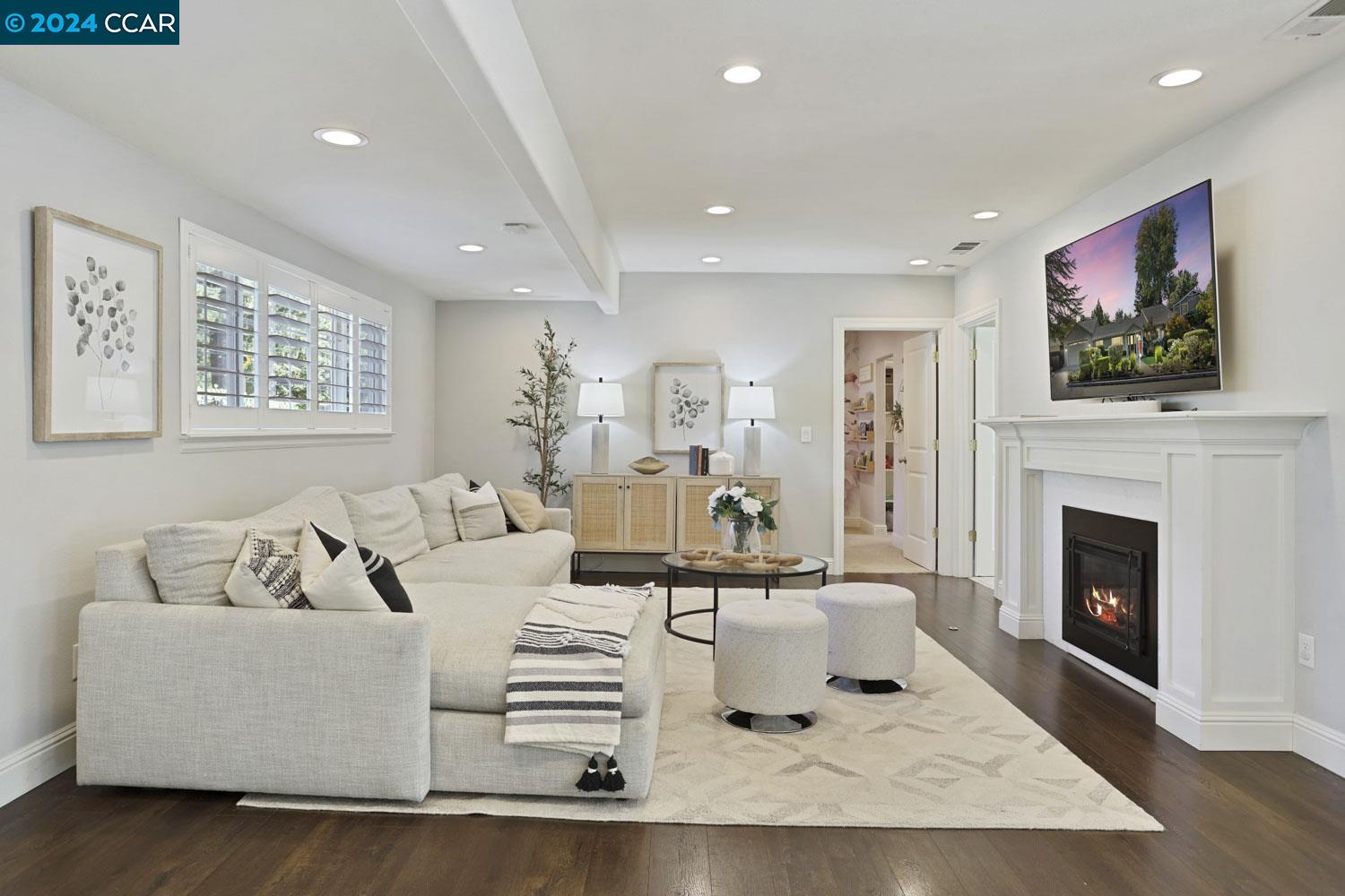 118 Cameo Dr