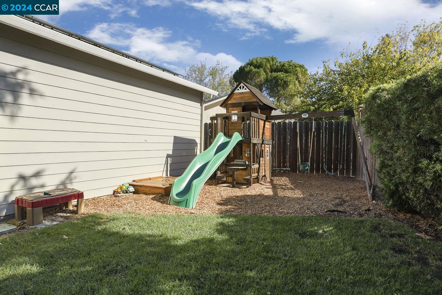 118 Cameo Dr