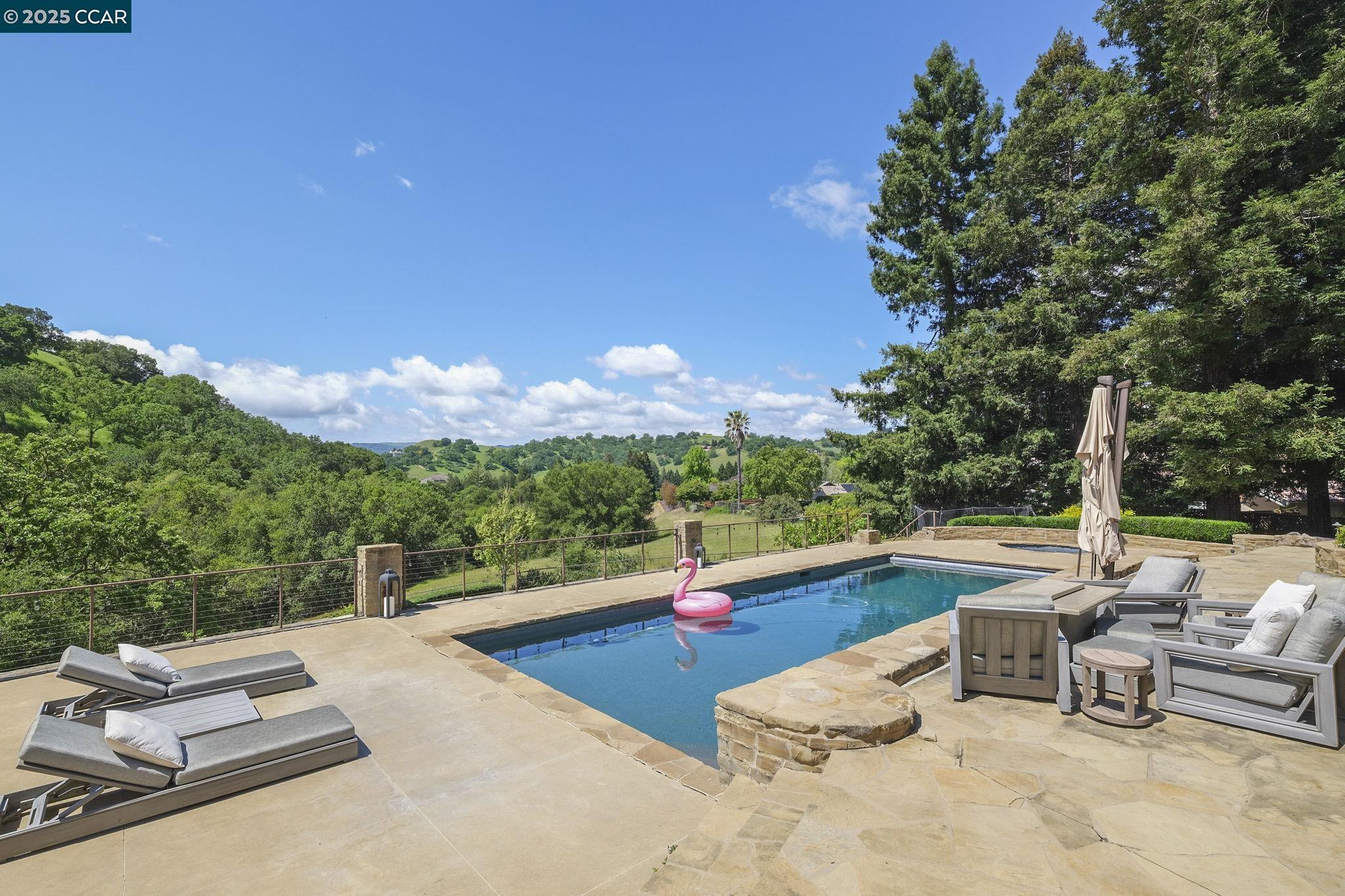 18 Emmons Canyon Ct